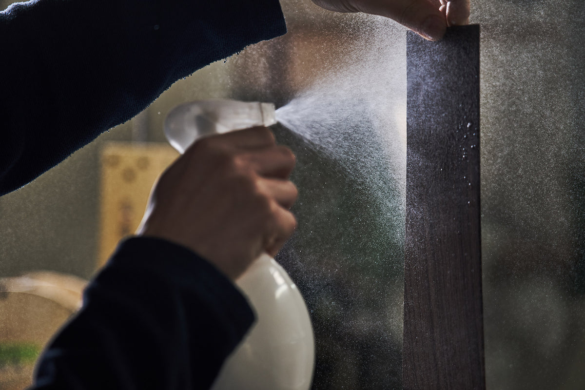 spraying the wood Orchestra