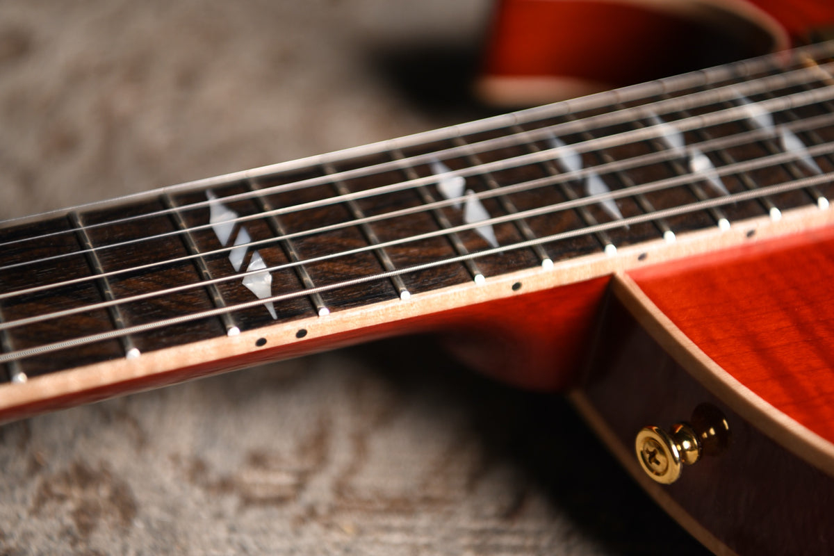 Figured_Maple_Binding