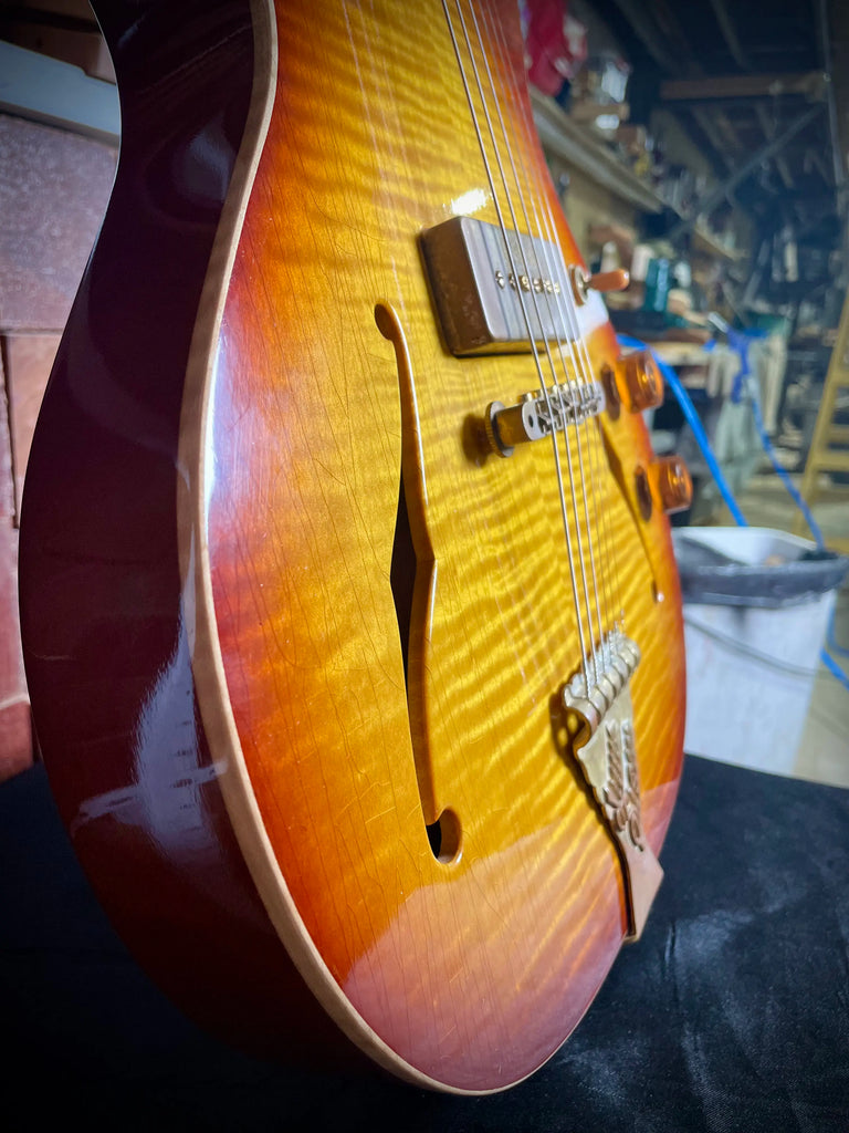 Private Builld Little Sister Non Cutaway Tobacco Burst