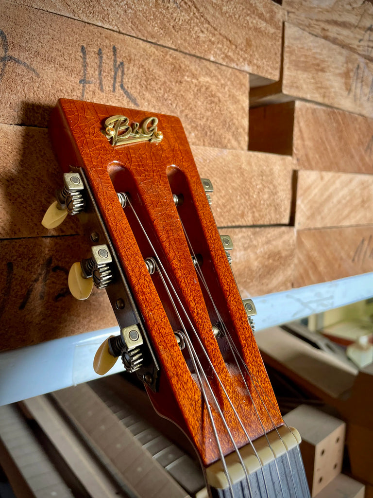 Private Builld Little Sister Non Cutaway Tobacco Burst