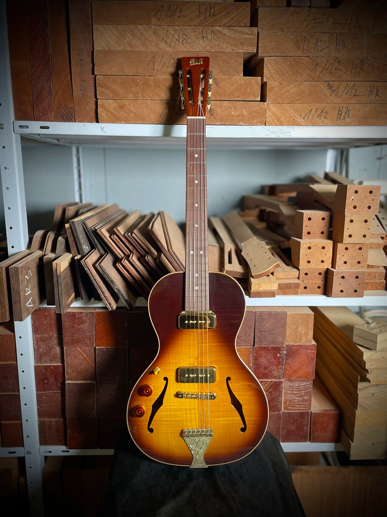 Crossroads Little Sister Non-Cut Tobacco Burst (Lefty)