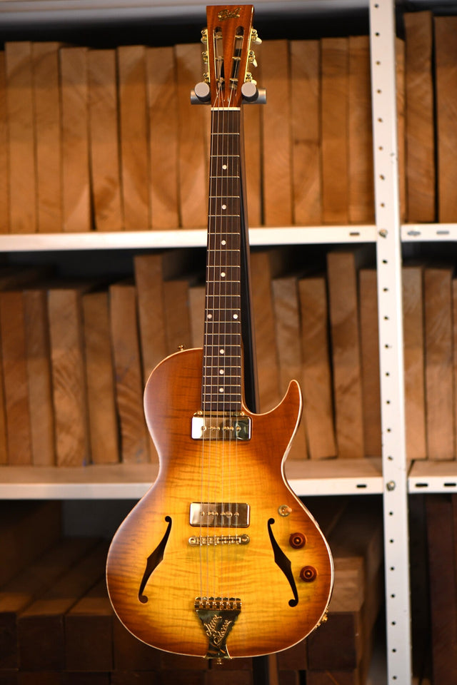 Little Sister Cutaway P90s Honey Burst